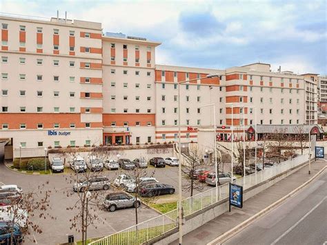 Ibis Paris Defense Courbevoie .